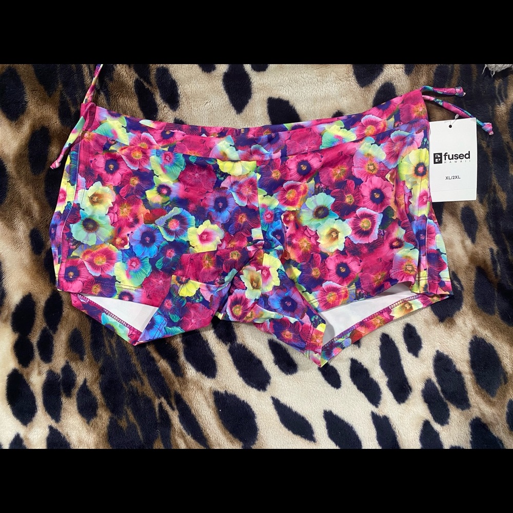 Fused Hawaii Bottom XL/2XL